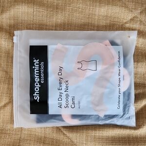 Shapermint All Day Every Day Scoop Neck Cami